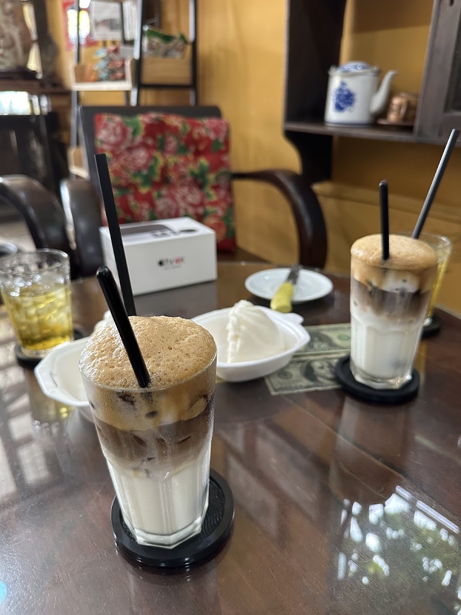 Tiệm Cà Phê Sài Gòn Xưa - 2