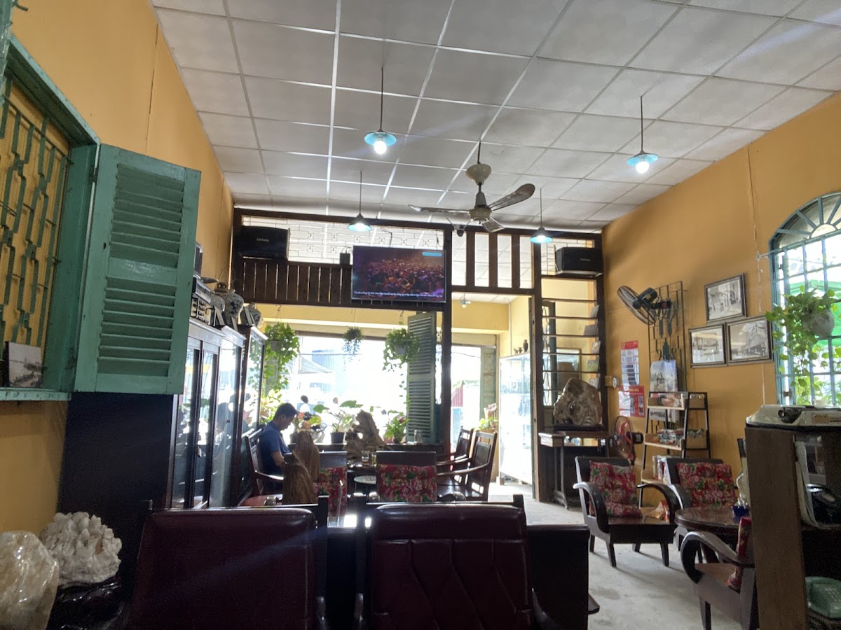 Tiệm Cà Phê Sài Gòn Xưa - 3