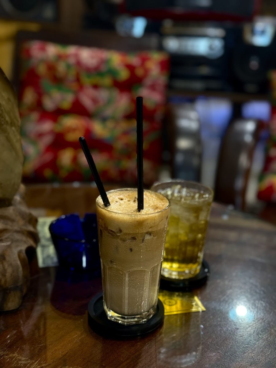 Tiệm Cà Phê Sài Gòn Xưa - 6