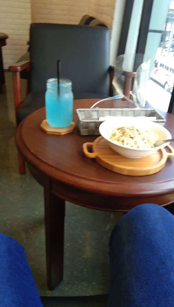 Brave Work Café - 10