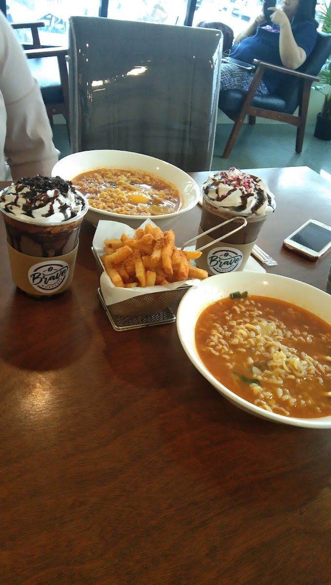 Brave Work Café - 6