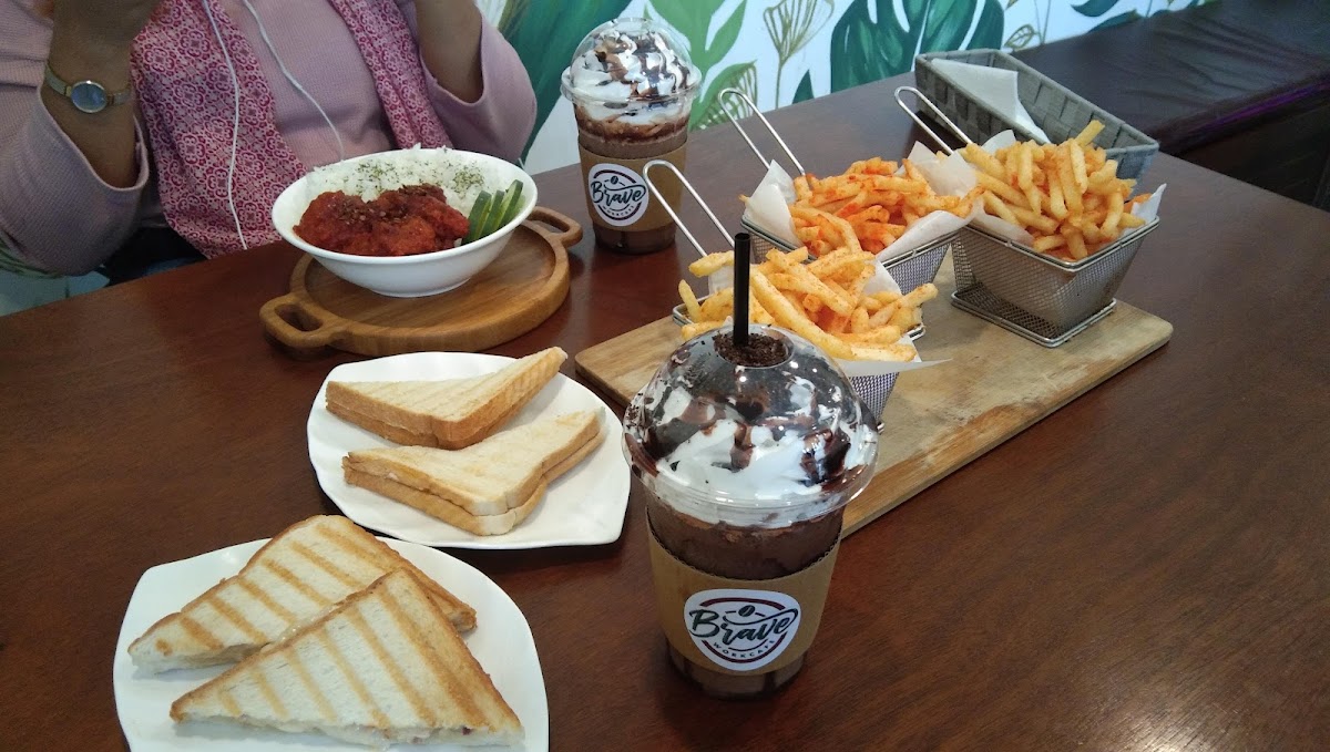 Brave Work Café - 9