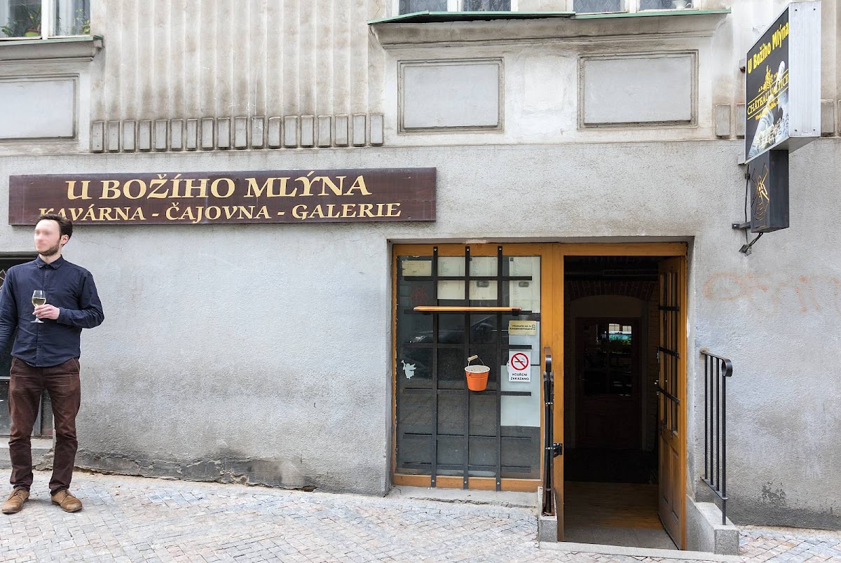 čajovna -kavárna -galerie 'U božího mlýna'