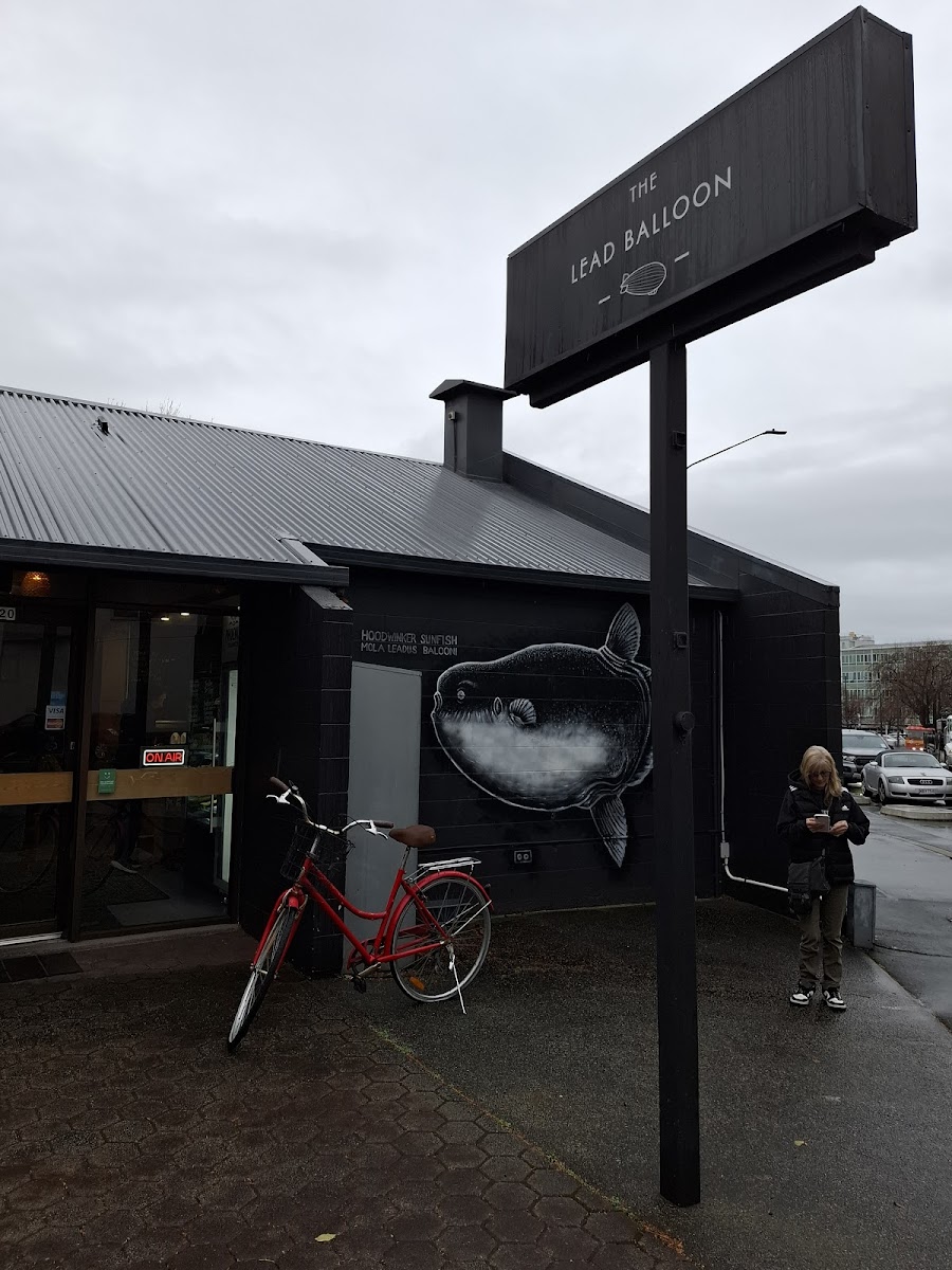 The Lead Balloon - 3