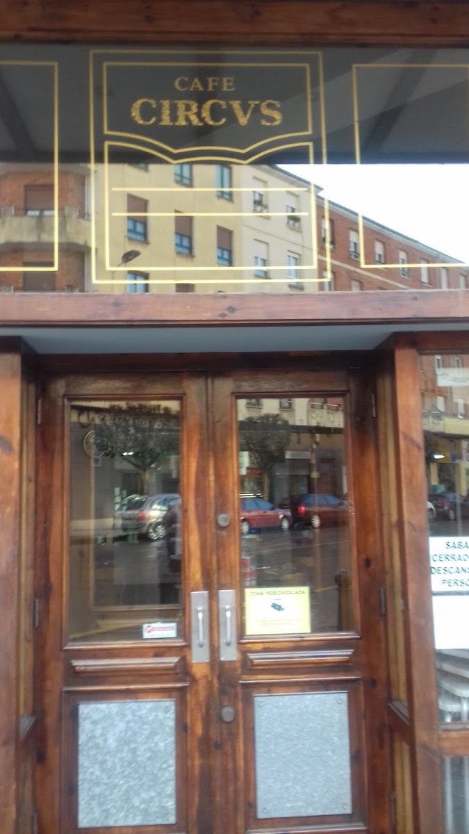 Café Circus