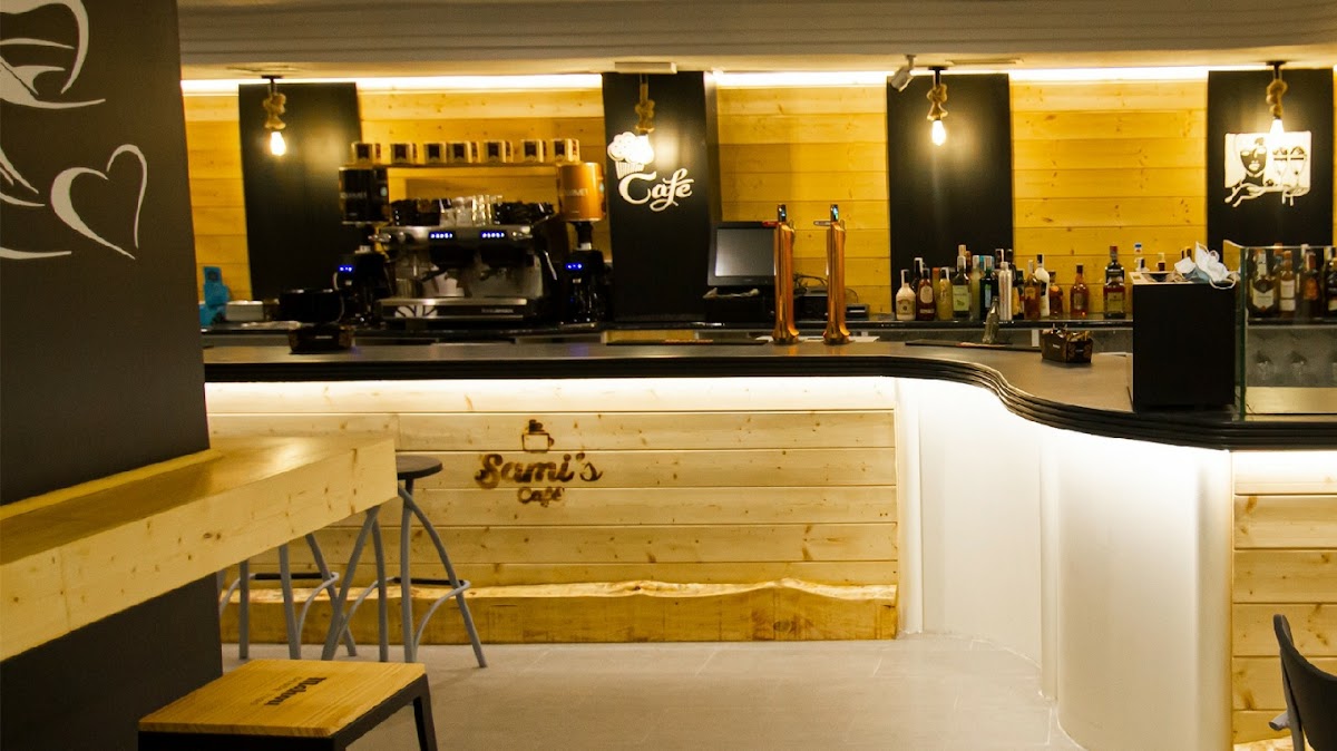 Samis café
