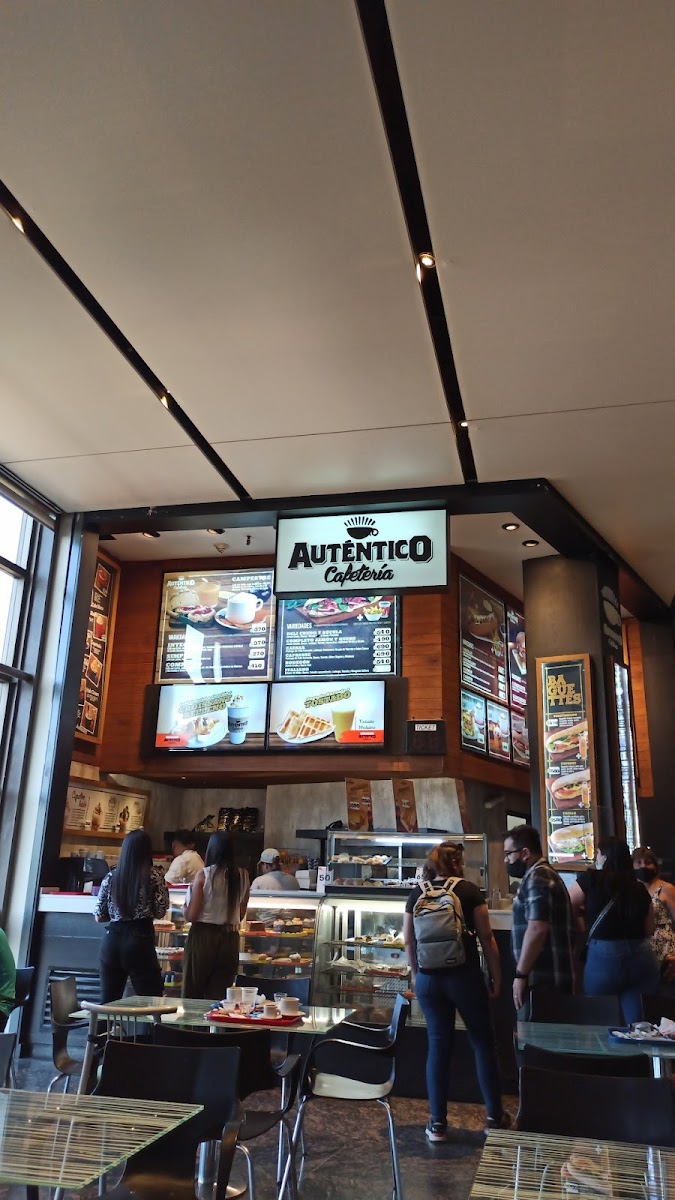 Auténtico Cafetería