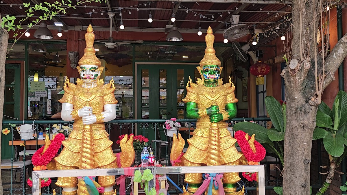 Holland Tulip Cafe and Bakery - 2