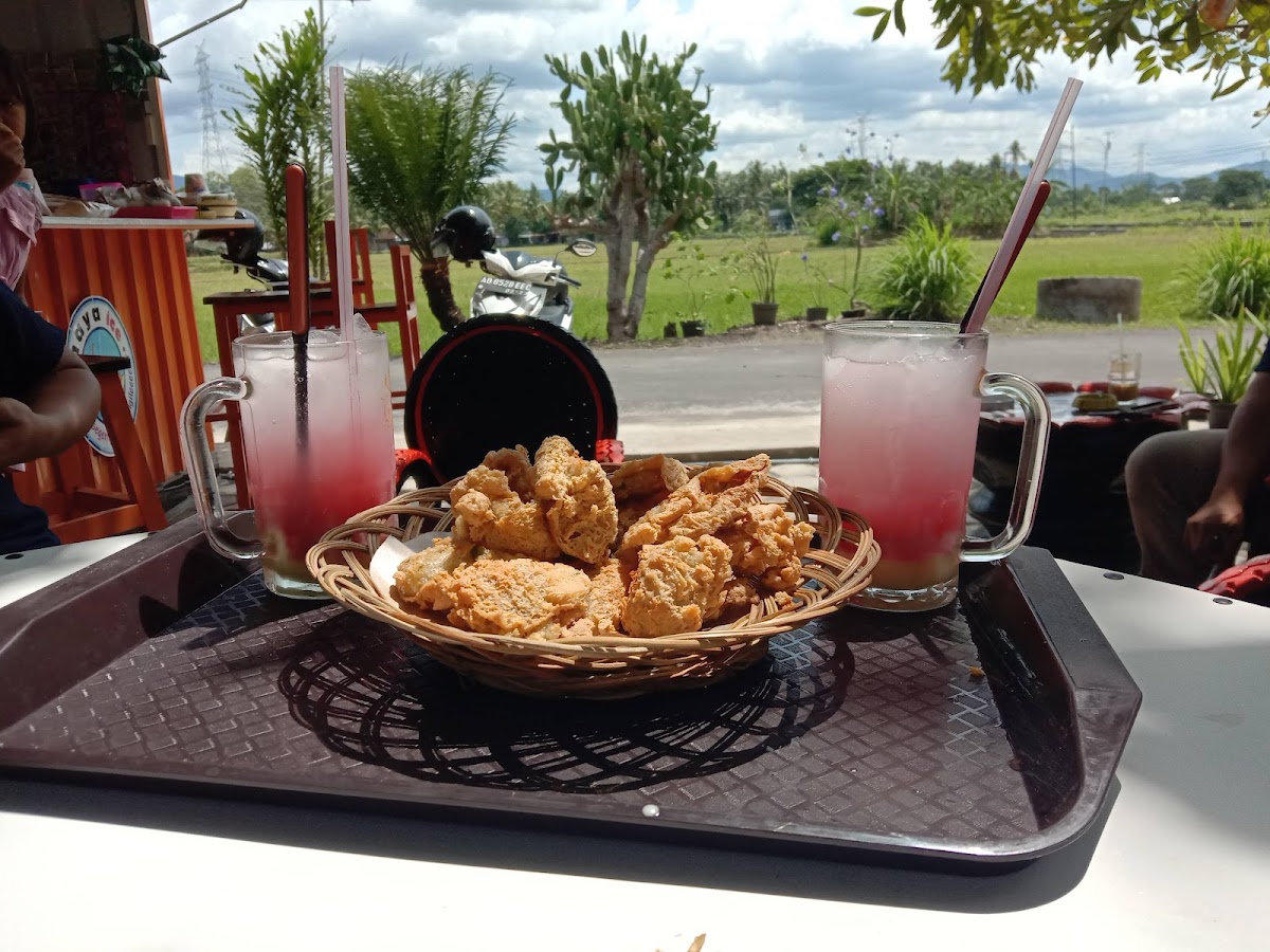 Waroeng Es&Kopi Nuansa Podjok Ndeso - 8