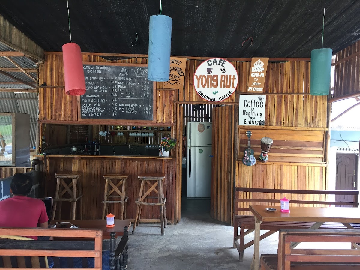 Cafe Yong Rut