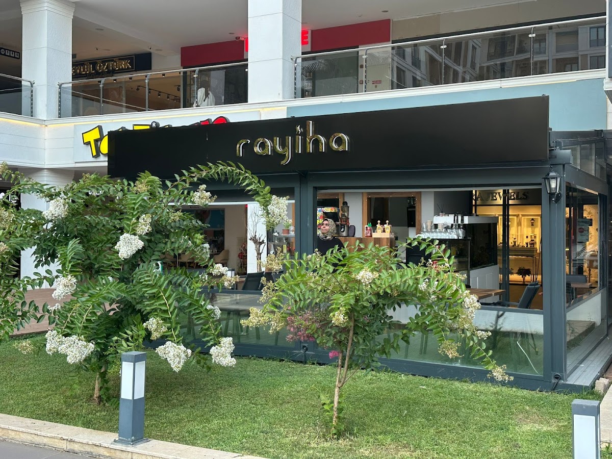 Rayiha Cafe