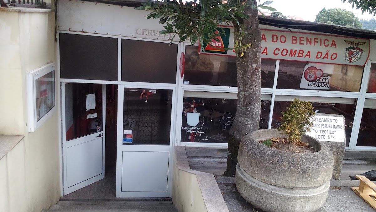 Casa Benfica Santa Comba Dão