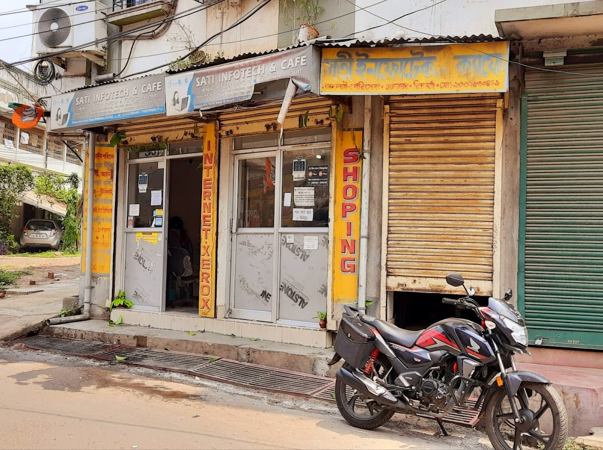 Sati Infotech & Cafe