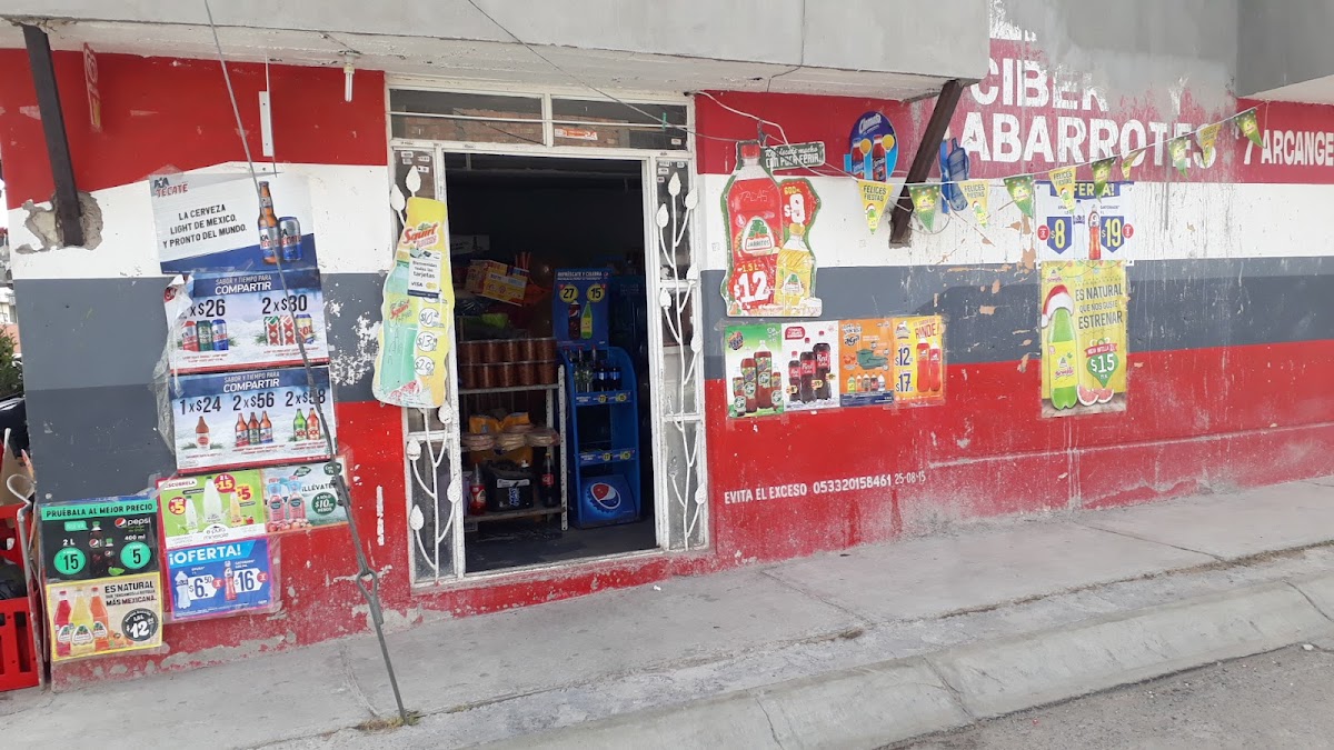 CYBER AND GROCERY 7 ARCANGELES