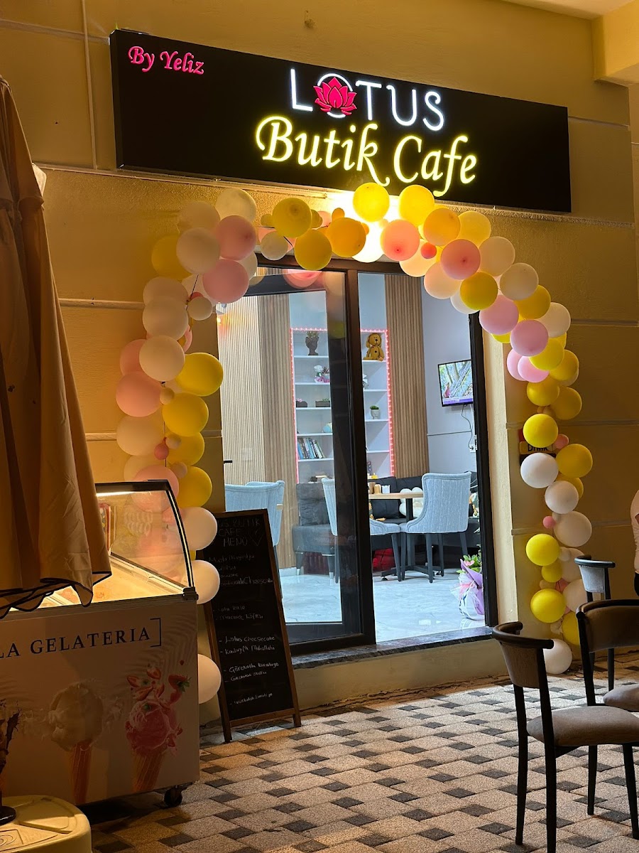 Lotus Butik Cafe