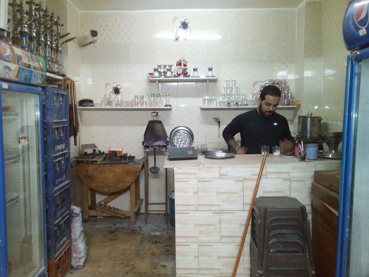 Cafe saw the Queen Has - 2