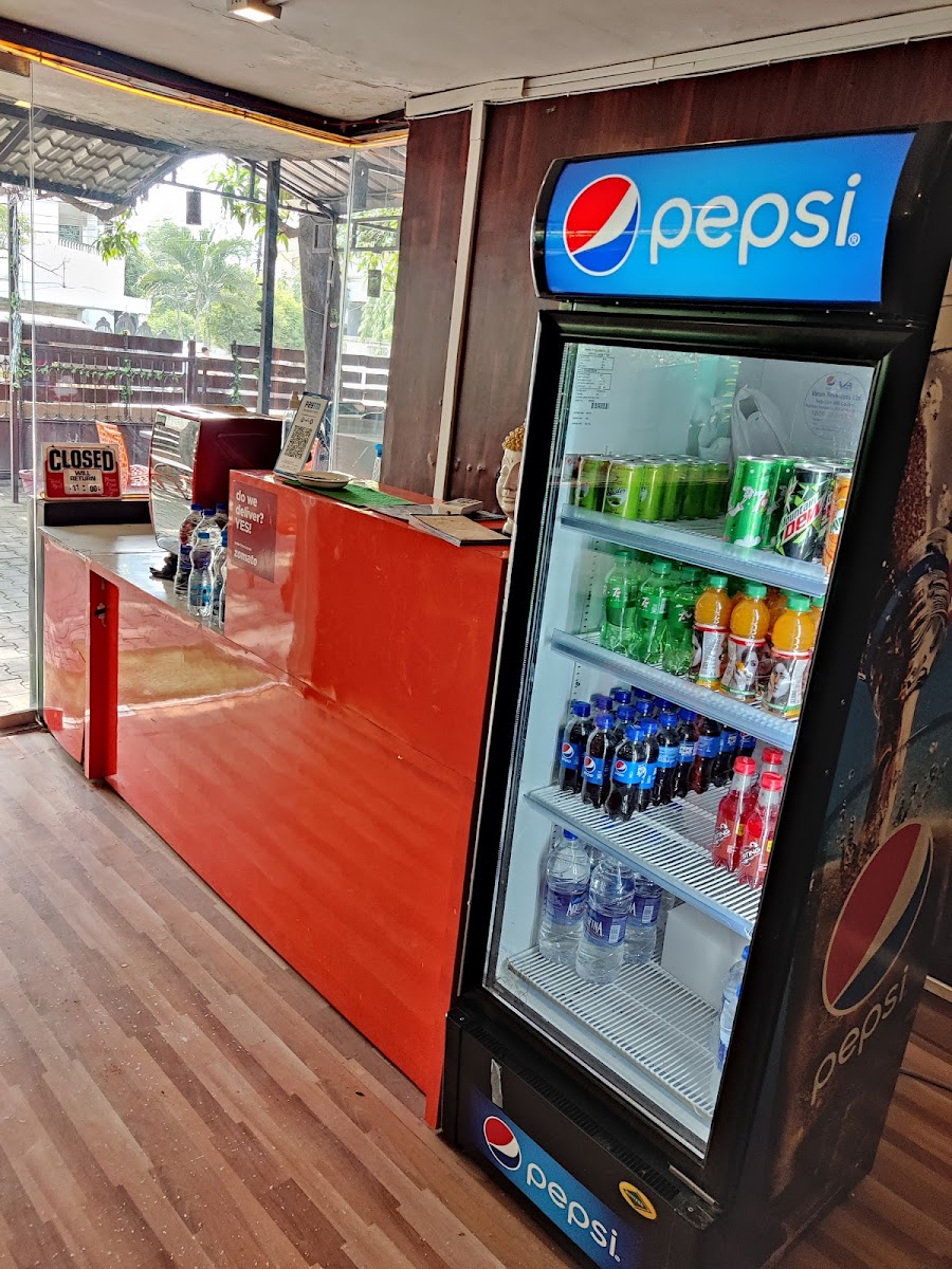 Cafe shades and greens - 6