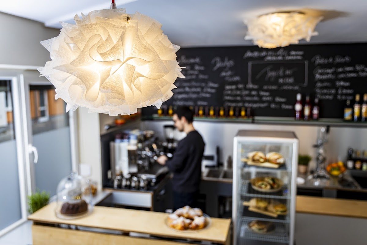 IN DUE CONCEPT STORE