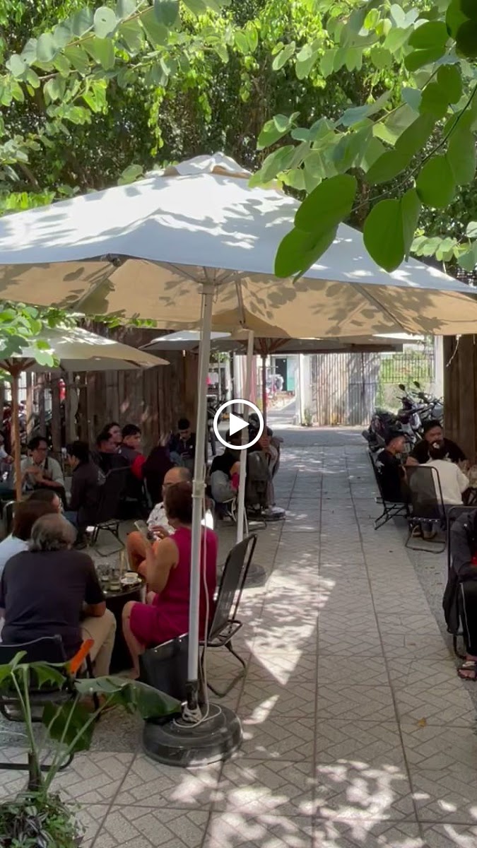 64-Daklao Café & Roastery Vĩnh Long