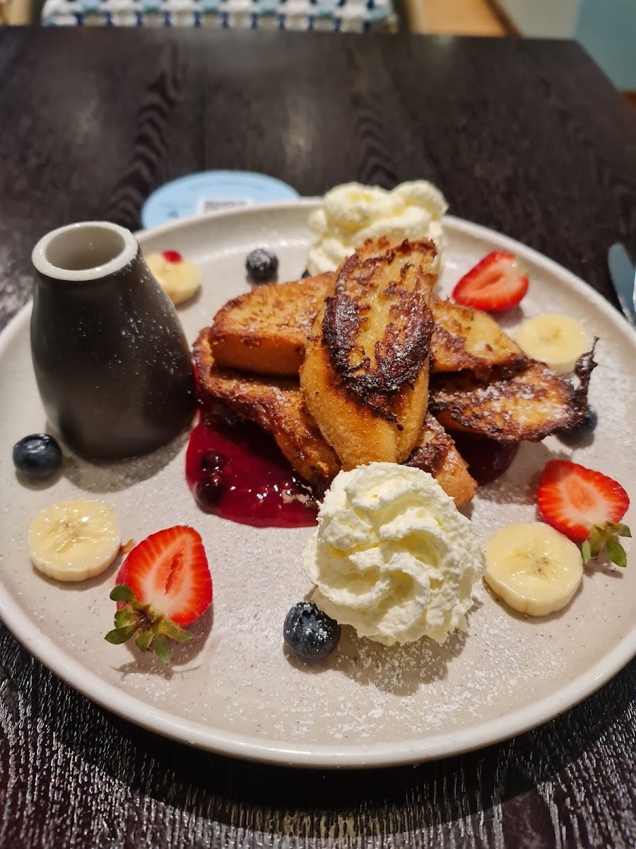 DeFrance Macarthur Square - 6