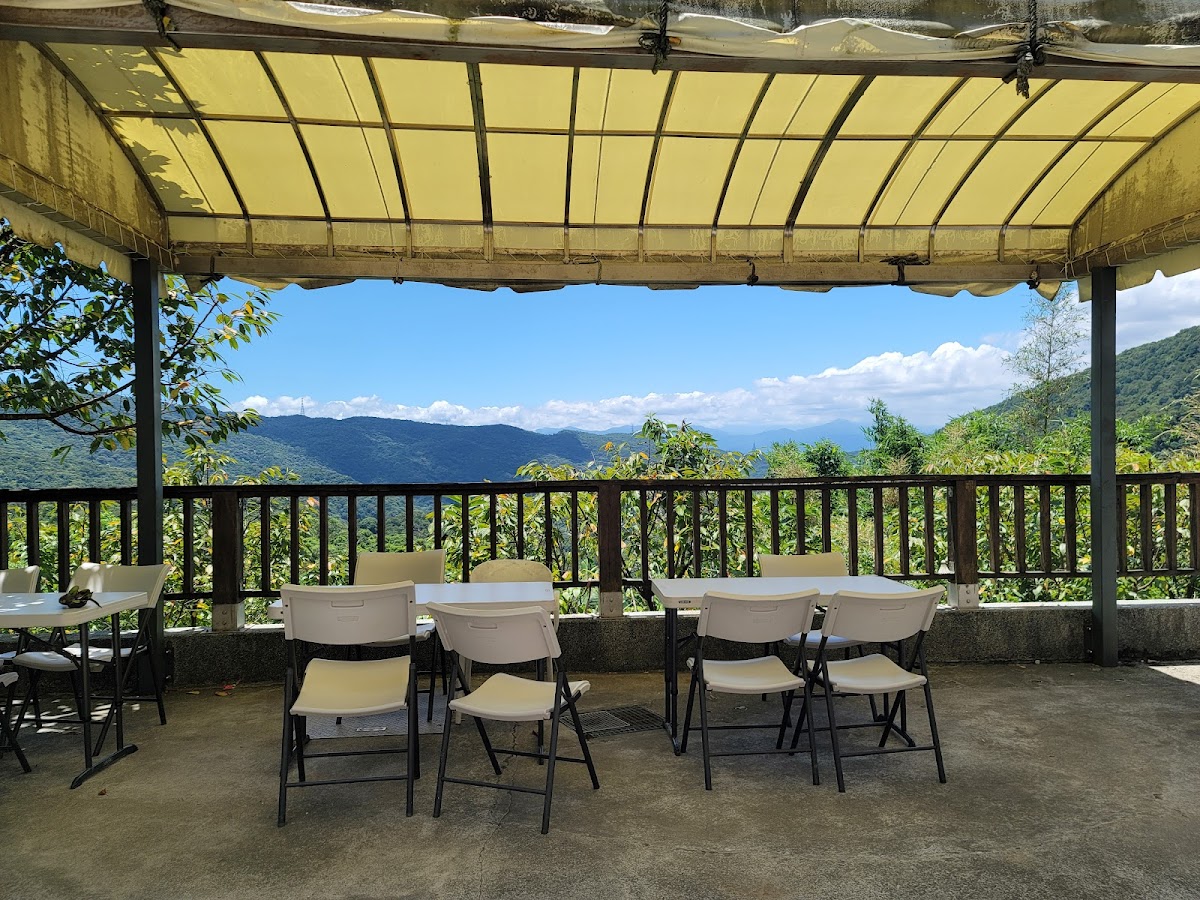 Top Hill Courtyard Cafe