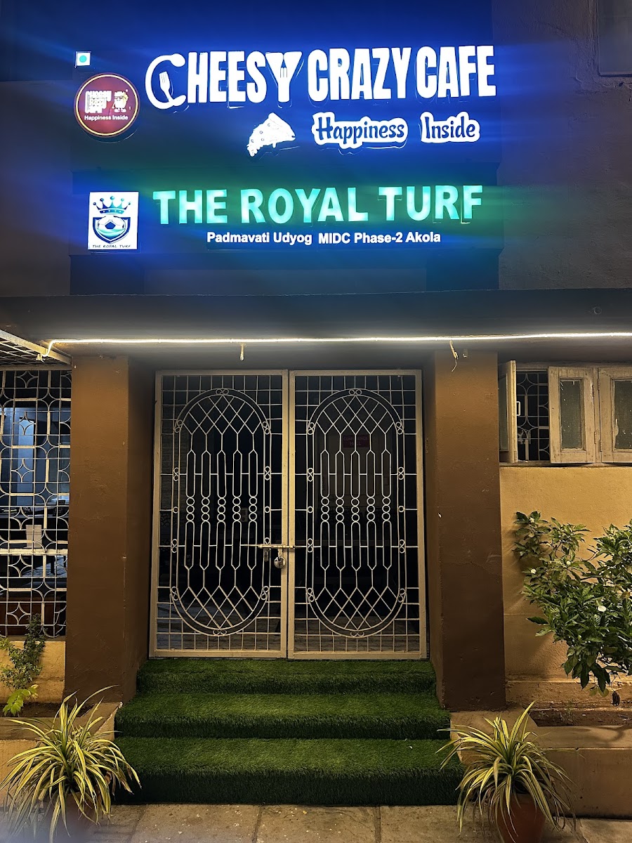 Cheesy crazy cafe Akola