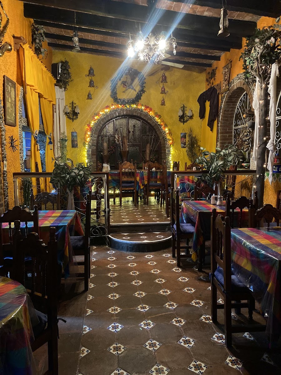 EL PORTON DEL CORREO CAFETERIA