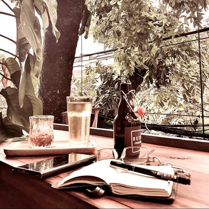 RETRO COFFEE ROASTERY