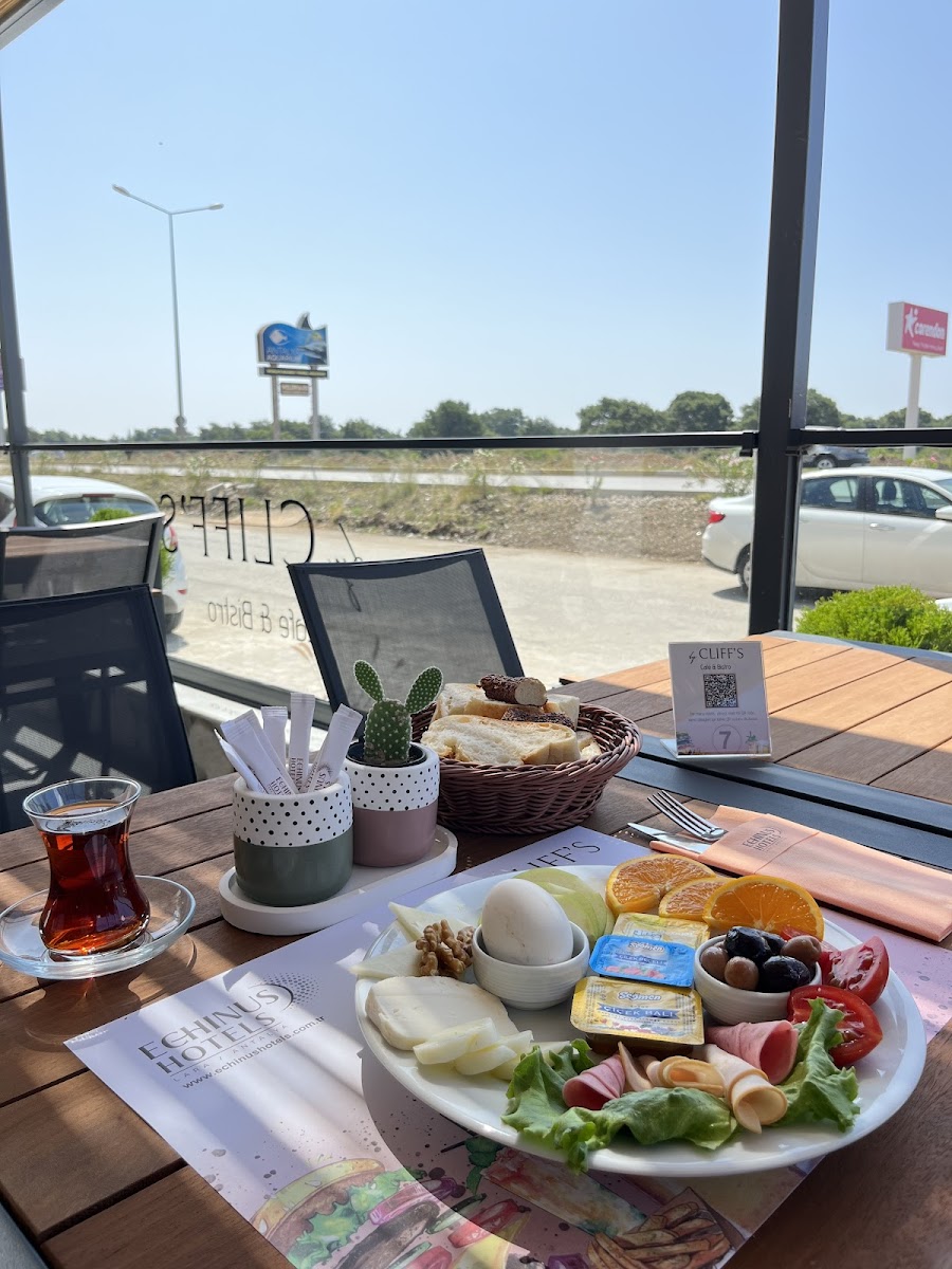 By CLIFF'S Cafe & Bistro - 5