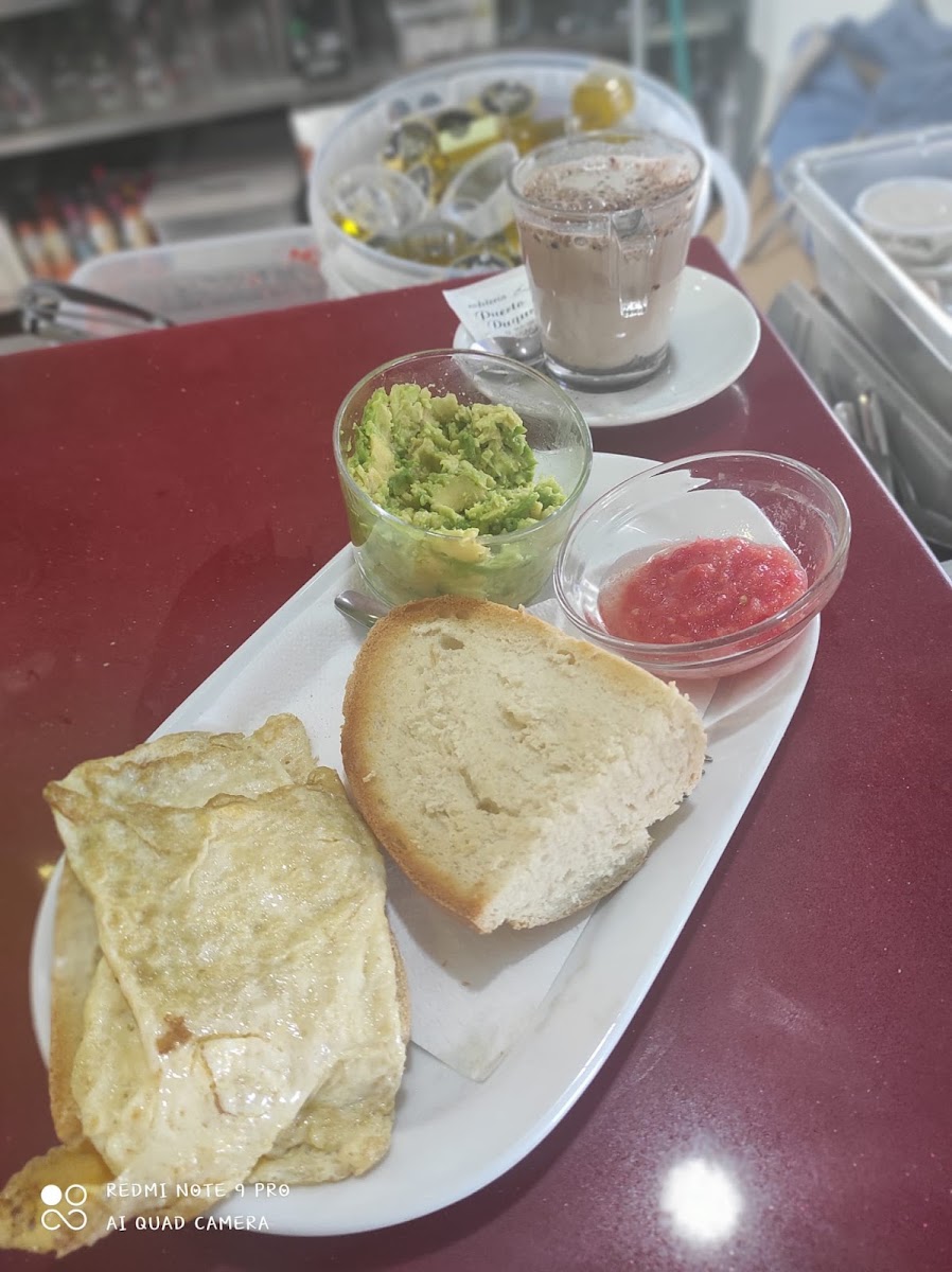 Cafetería Puerto Duquesa - 4