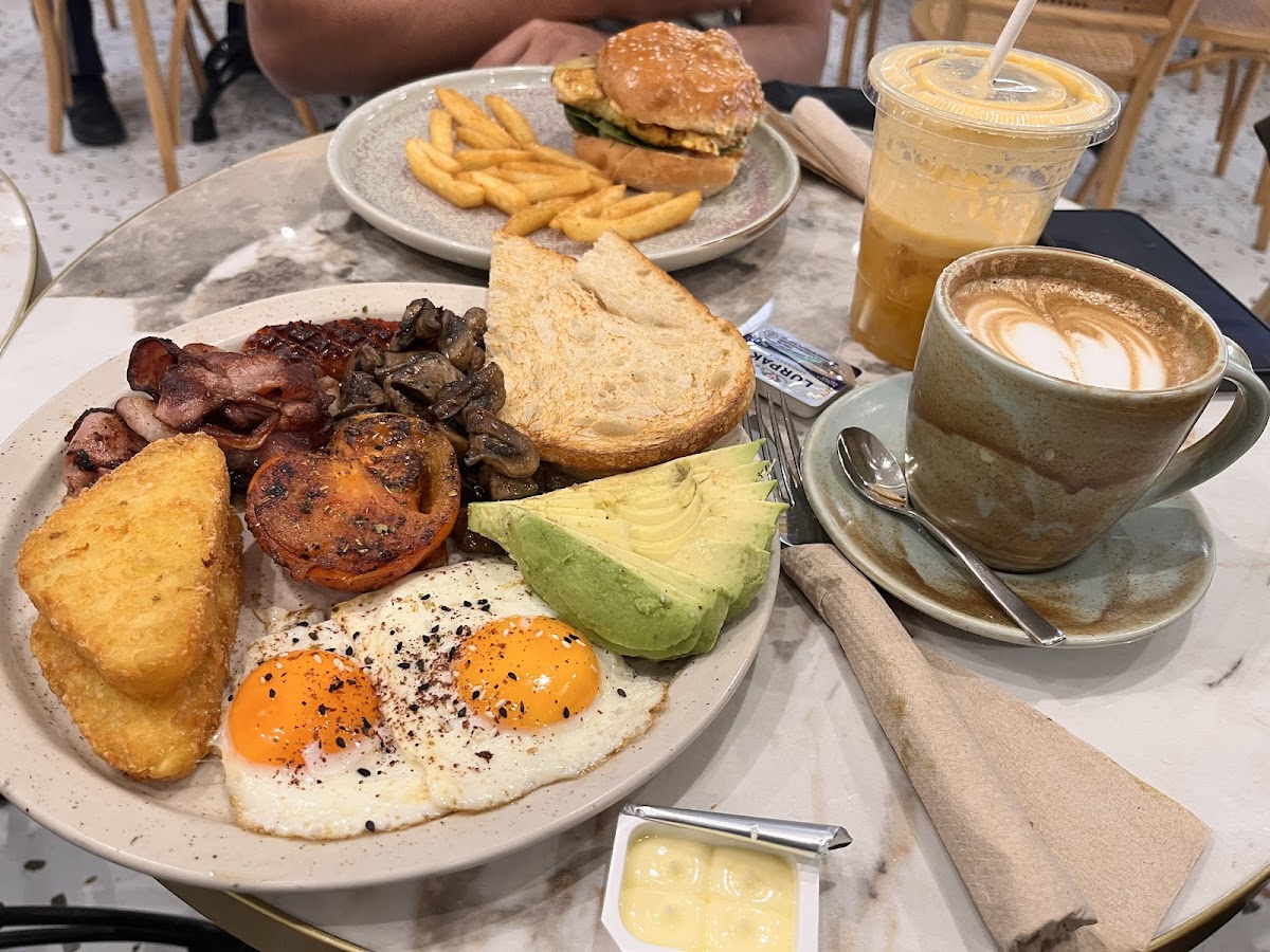 Brunch N Brew The Entrance