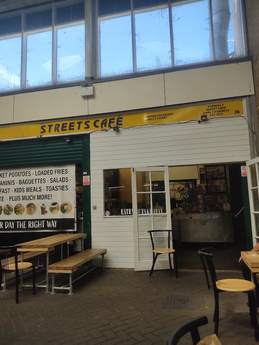 Streets cafe