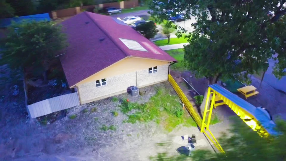 Lucky Horseshoe Cafe