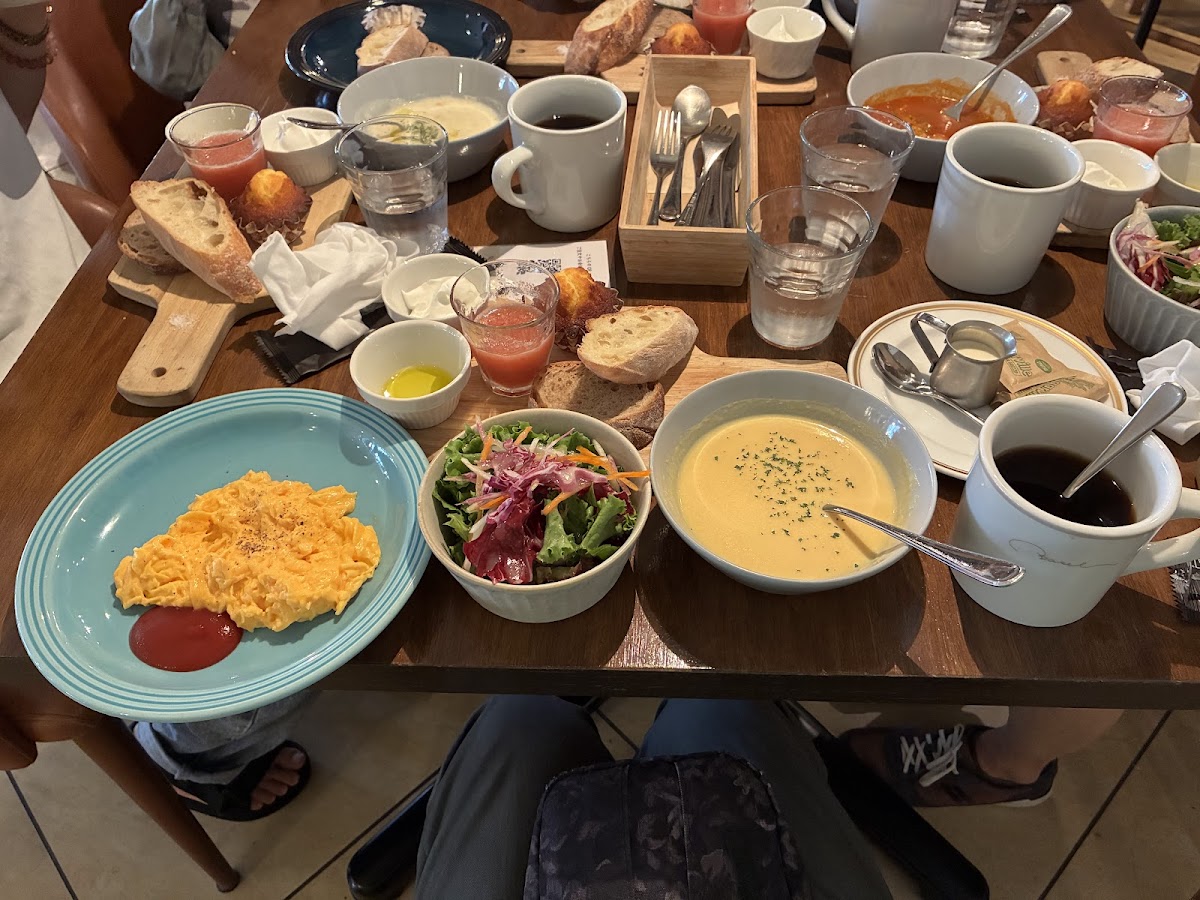 HILL SIDE CAFE BASEL - 4