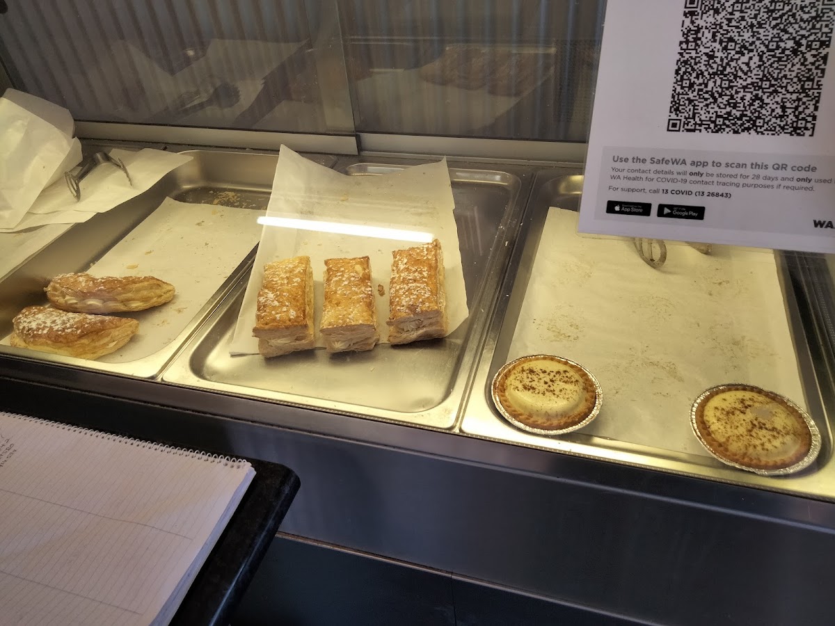 Golden Grain Cafe & Bakery - 5