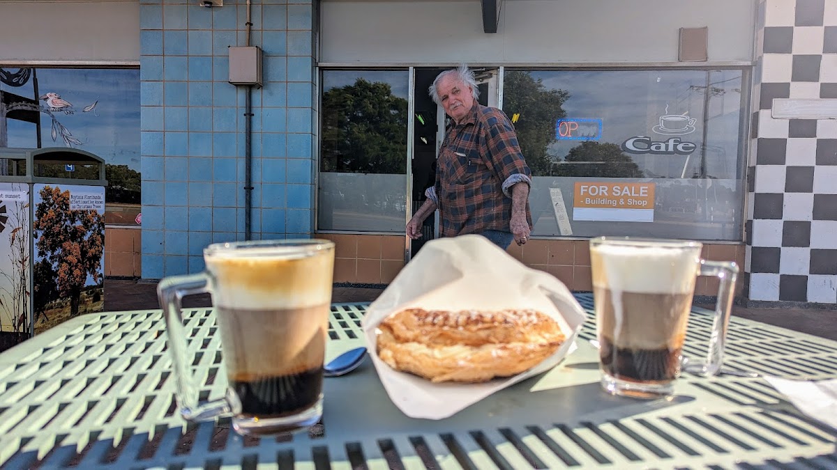 Golden Grain Cafe & Bakery - 6