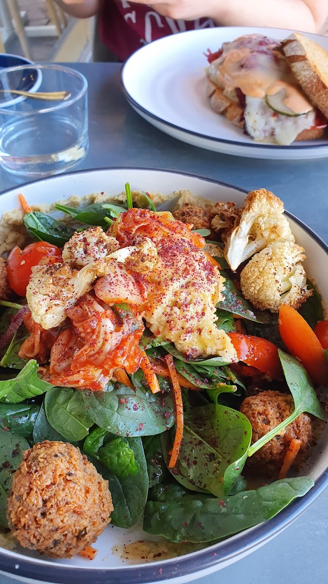 Kylon Eatery & Specialty Coffee - 7