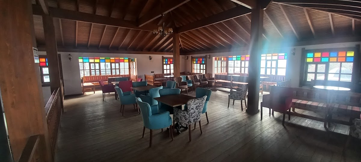 Kuyucak Belediye Aile çay bahçesi