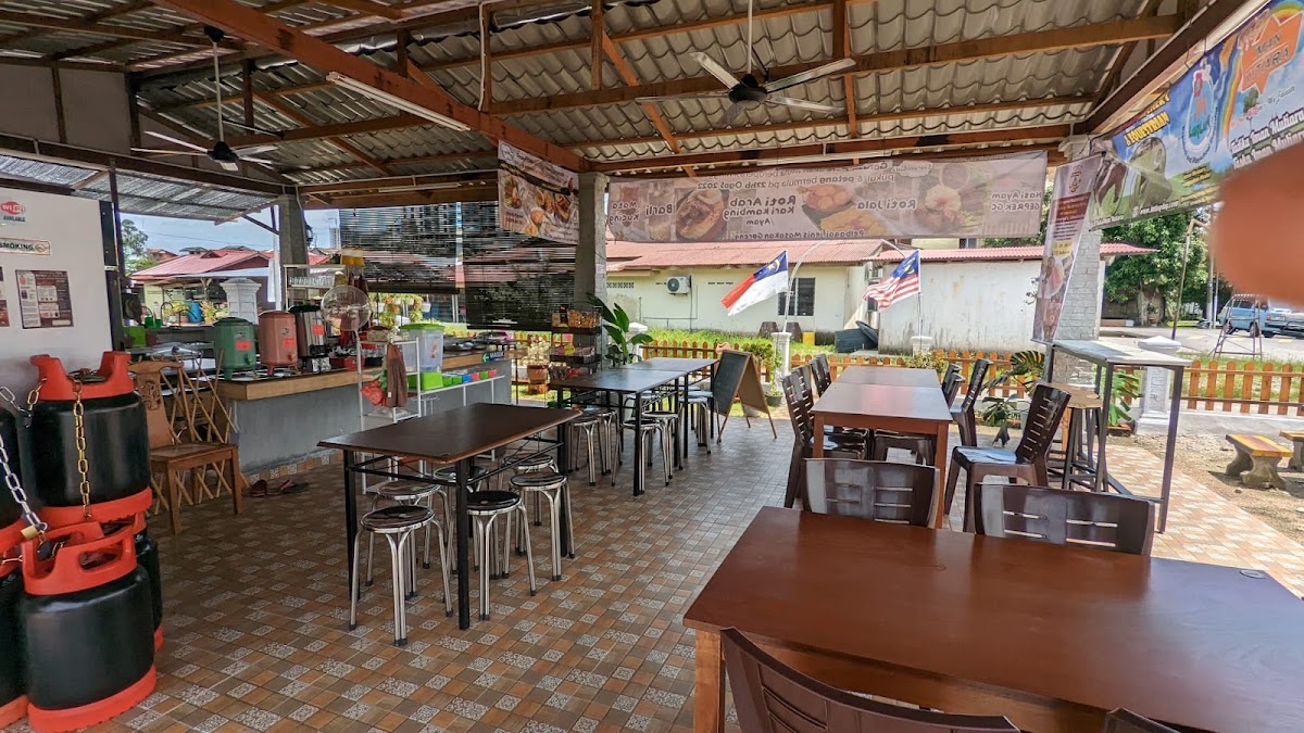 Garden Cafe by Iman Mutiara