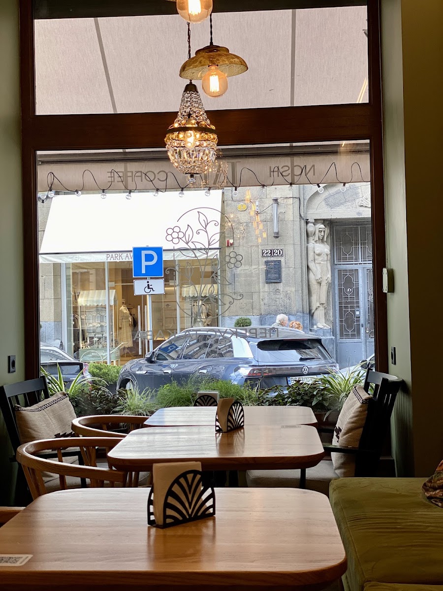 TALI перекус і кава - nosh and coffee