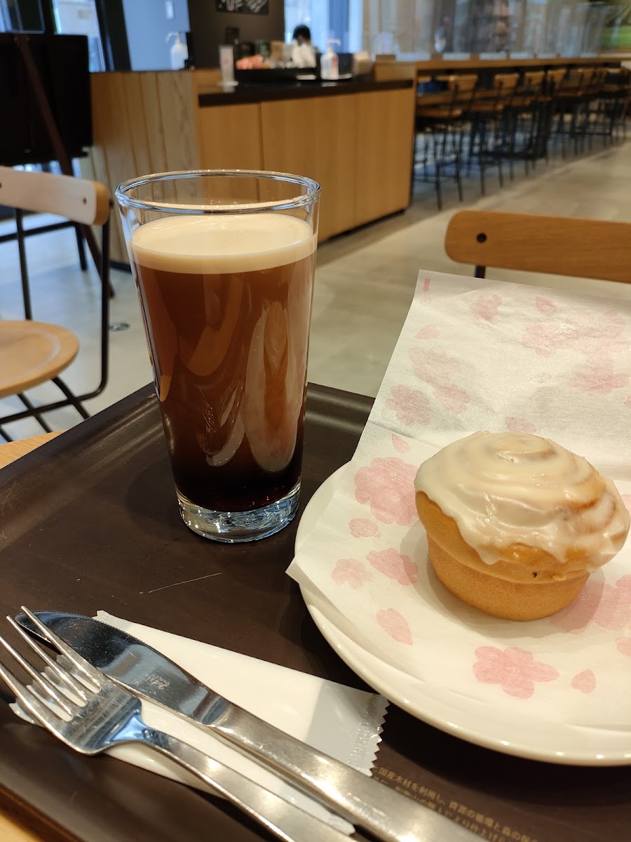 STARBUCKS The Blossom Hakata Premier Shop - 10