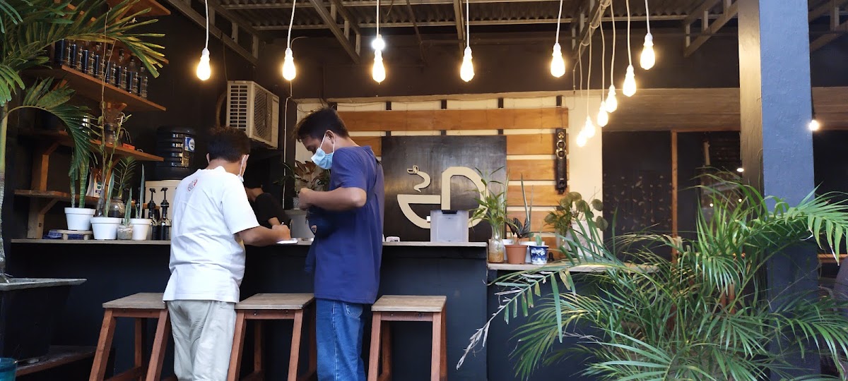 The DoubleD Cafe And Music Studio