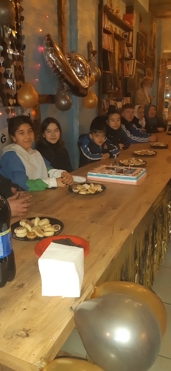 Fatoş Küsmüş Sanat Cafe