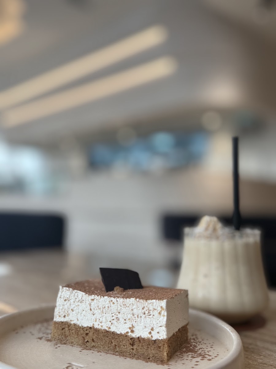 Revival Cafe & Bakery - 3