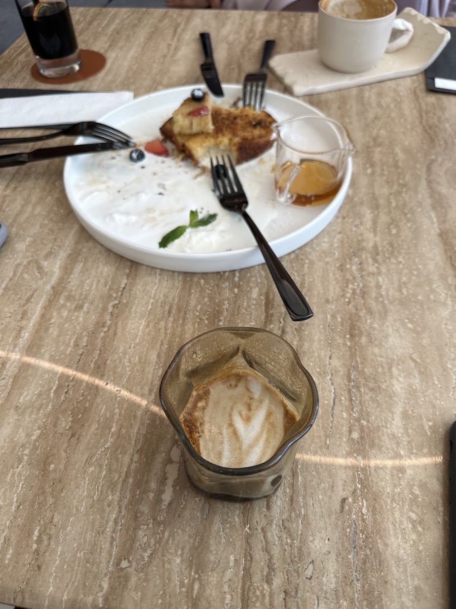 Revival Cafe & Bakery - 7