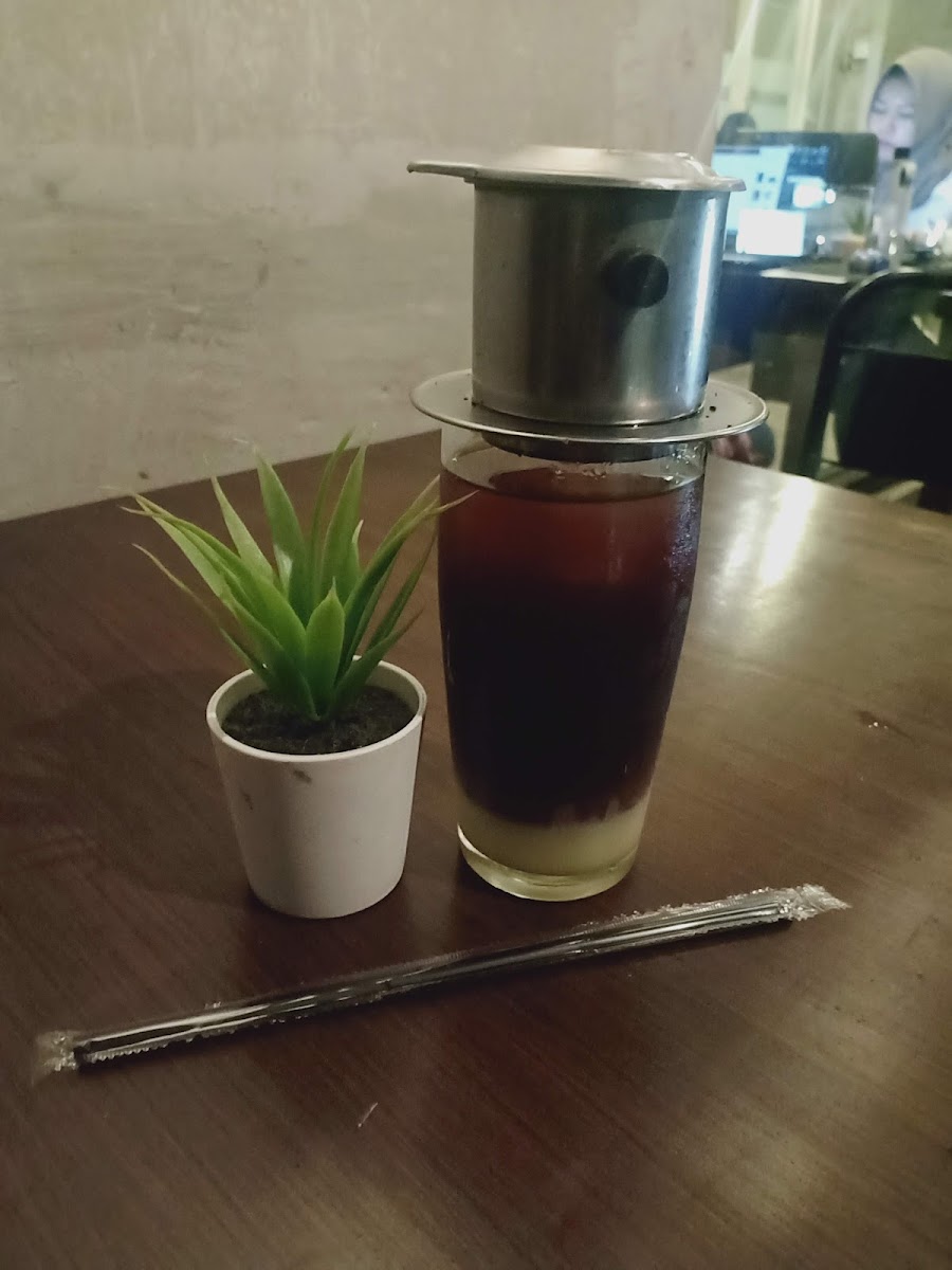 Urban Cafe & Co-working Space - 6