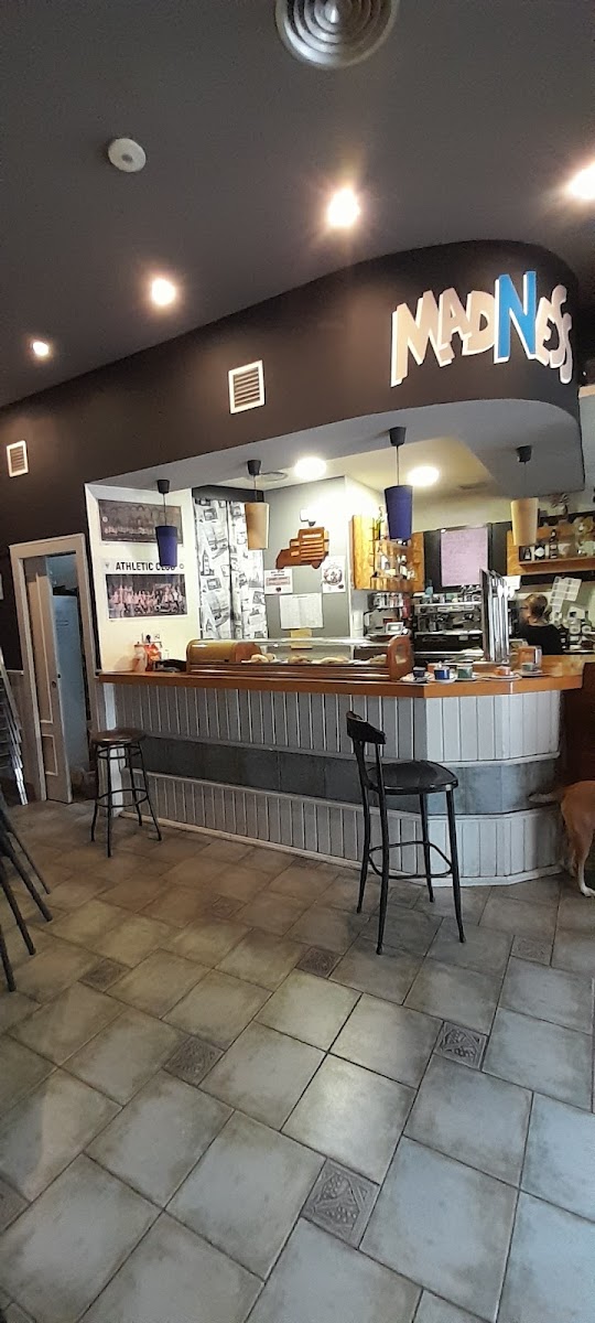 Café Bar Madness