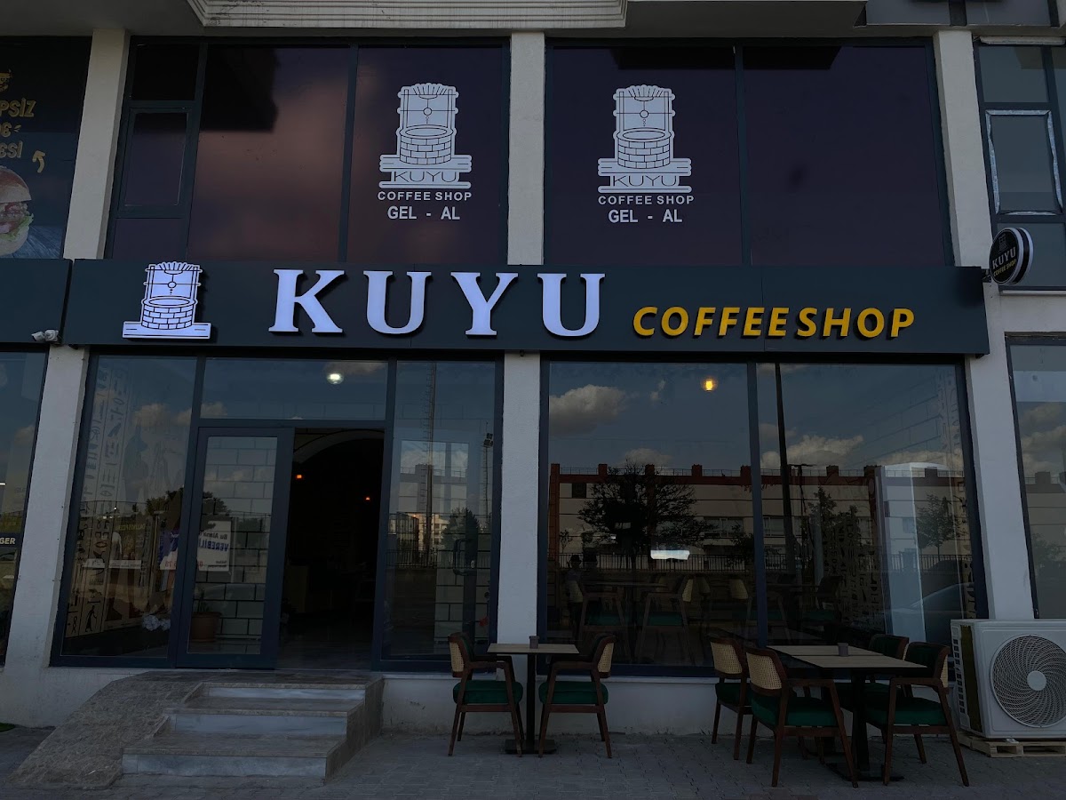 Kuyu Coffee Shop