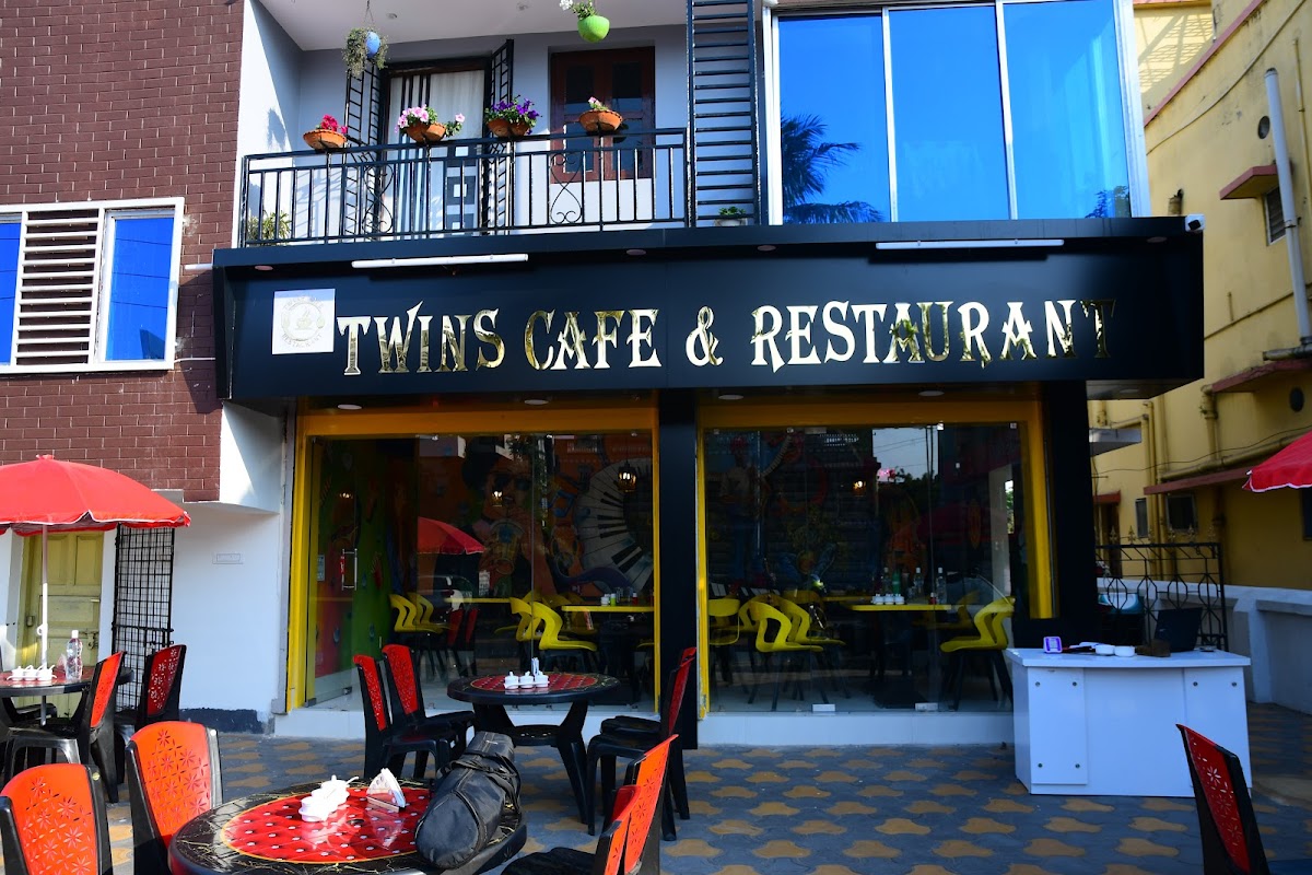 TWINS CAFE & RESTAURANT