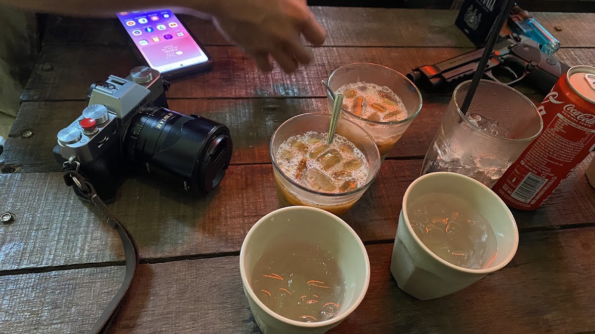 Hoang Thi Coffee Shop - 5